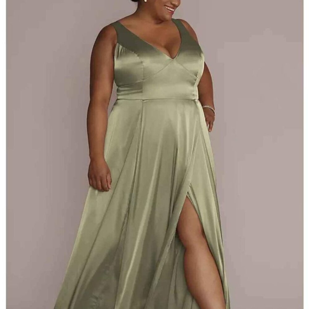 David's Bridal dress - Picture 1 of 3